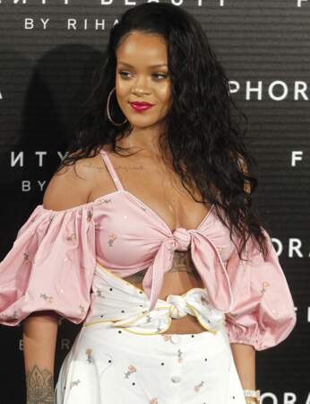 Des boucles brillantes comme Rihanna