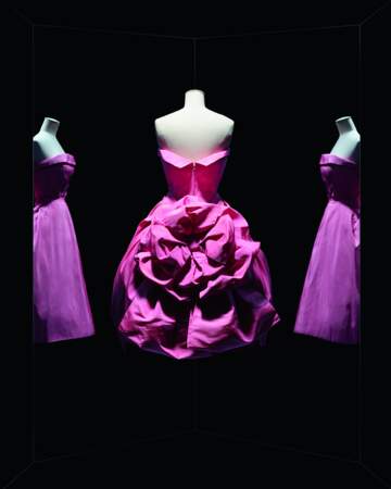 La robe Opéra Bouffe : si moderne, alors qu'elle a été créée en 1956 !
