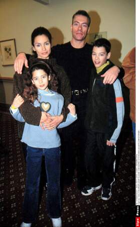 Jean-Claude Van Damme, sa femme Gladys Portugues et leurs deux enfants : 2000