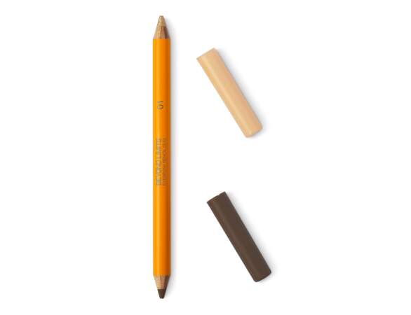 Un crayon pour les sourcils et le contour des yeux