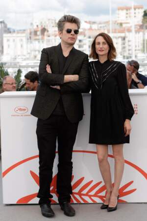 Cannes : Camille Cotin, 40 ans, irrésistible en petite robe noire