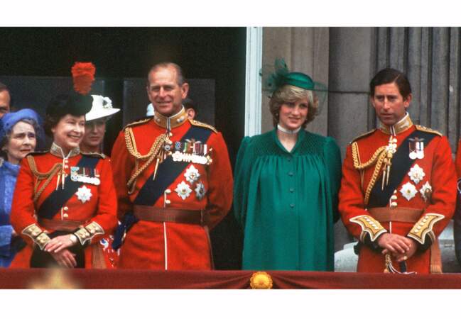 Elisabeth II, Philip, Lady Di et Charles (juin 1982)