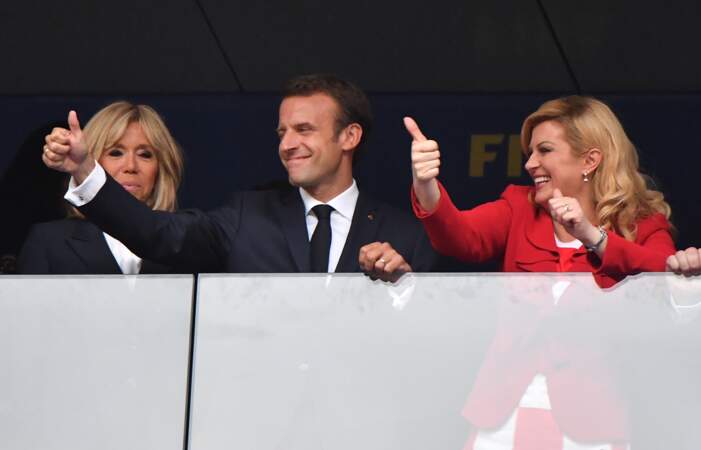 Emmanuel Macron et Kolinda Grabar-Kitarović lors du match final de la Coupe du monde à Moscou