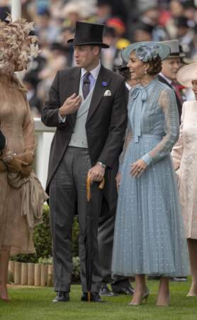 Kate Middleton dans une robe bleu transparente au Royal Ascot