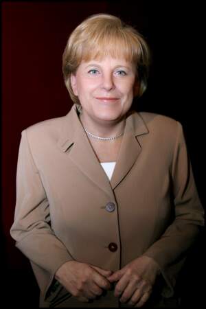 La statue d'Angela Merkel a une drôle de tête...