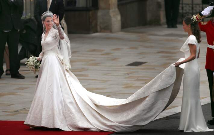 La robe de princesse très chère de Kate Middleton pour son mariage ave le prince William le 29 avril 2011 à Londres