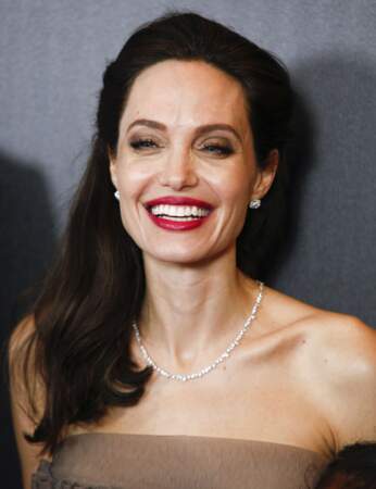 L'attache déportée d'Angelina Jolie 