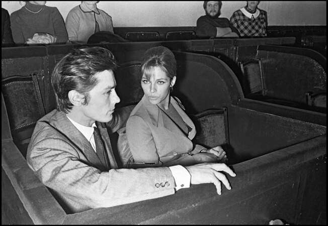 1969 marque l'année de leur divorce. Malgré leur séparation, Alain Delon et Nathalie restent amis.