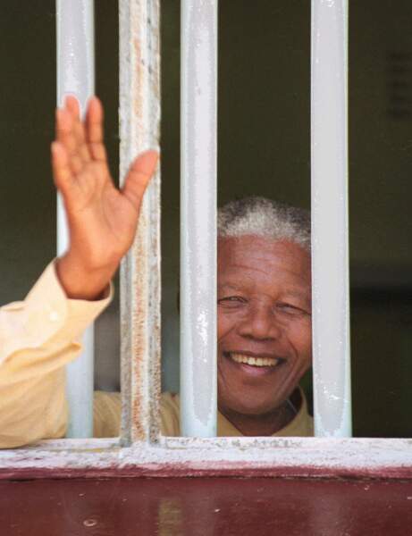 Nelson Mandela en visite à Robben Island, où il était prisonnier