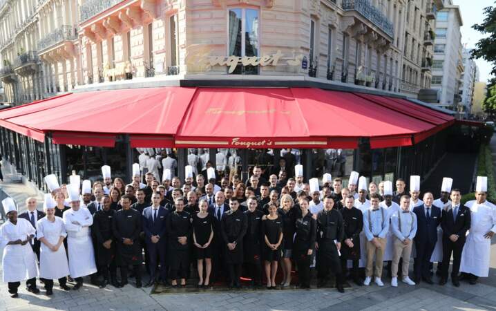 Après quatre mois de travaux, la Brasserie Le Fouquet's à Paris a réouvert ses portes le 14 juillet 2019.
