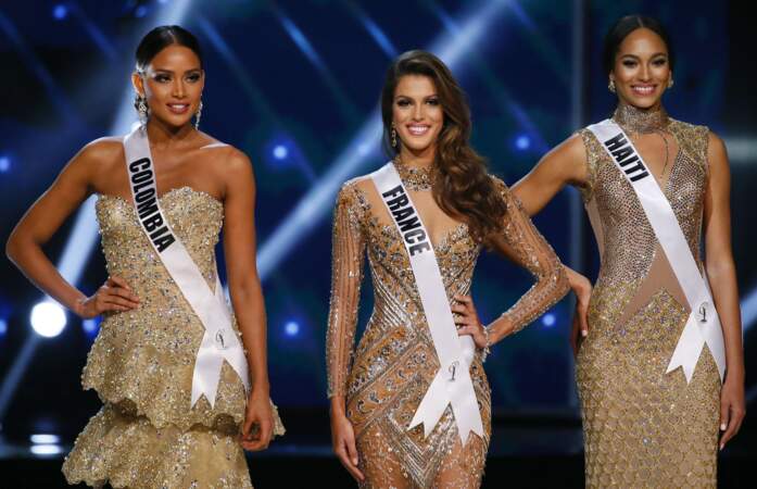 Miss France entourée de Miss Colombie et Miss Haiti 
