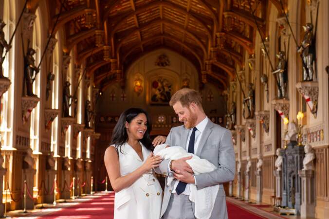 Meghan Marke et le prince Harry ont enfin présenté leur baby boy