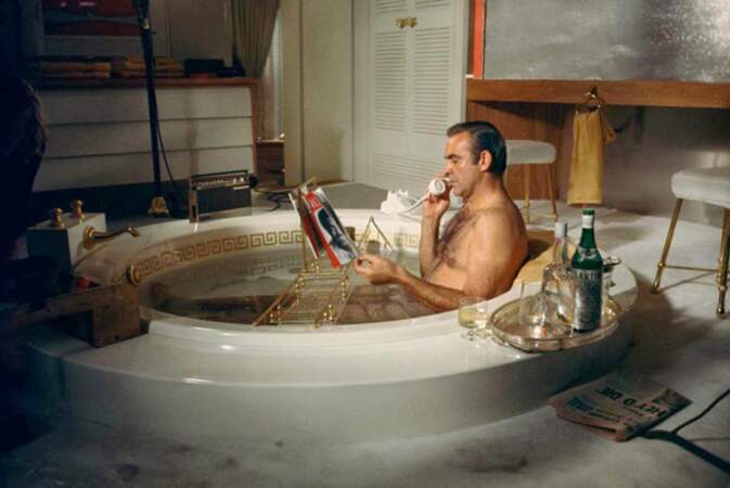 Pour une salle de bains, ambiance vintage à la James Bond