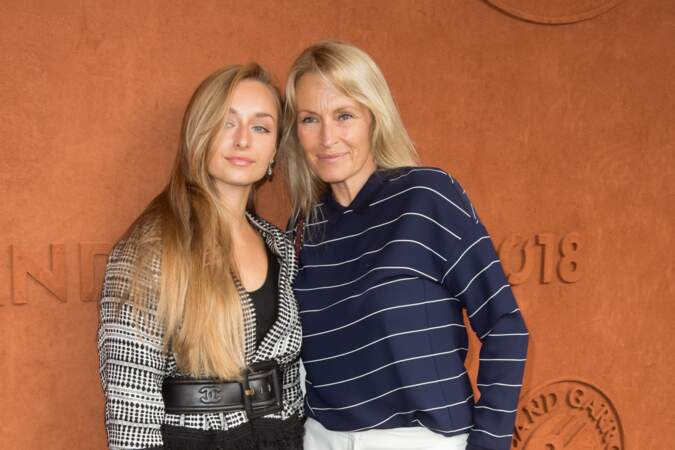 Emma Smet et Estelle Lefebure, complices à Roland-Garros
