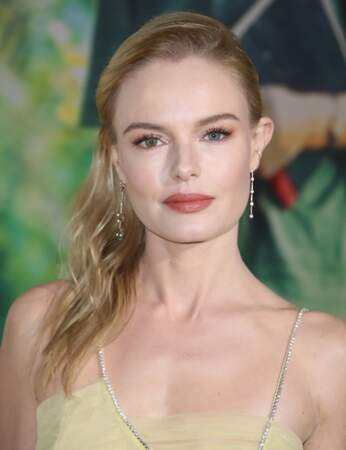 Une coiffure one-side hair comme Kate Bosworth