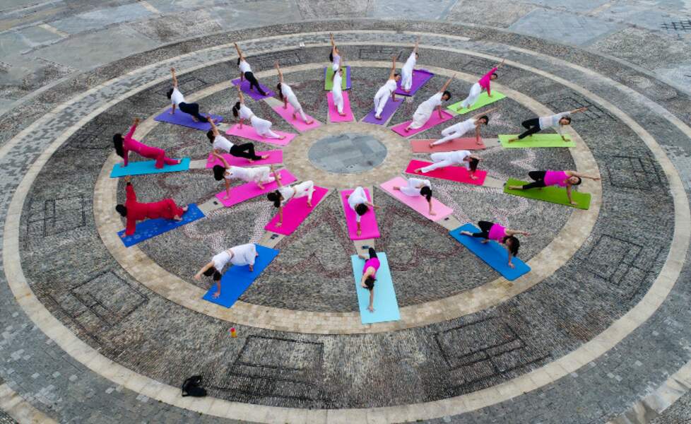 Yoga Day : originaire d'Inde, le yoga cartonne en Chine