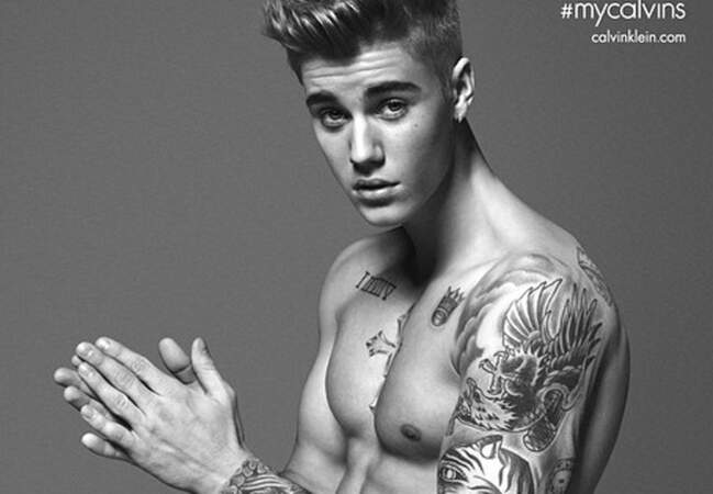 Justin Bieber : pour ses vidéos en studio d’enregistrement (et ses selfies torse nu, ok, on avoue)