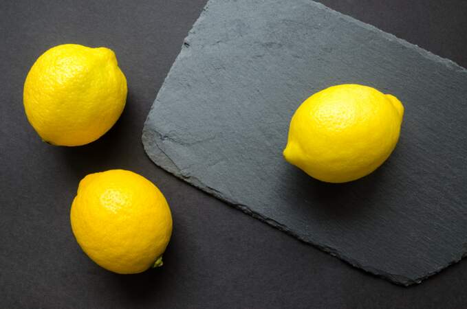 Le citron : pour renforcer des ongles fragiles