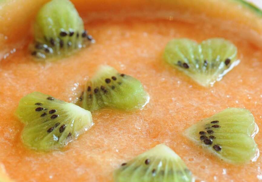 Soupe de melon aux coeurs de kiwi