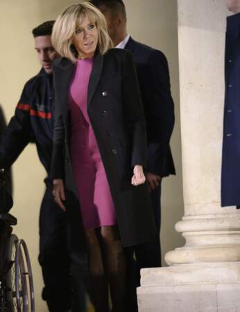 Brigitte Macron : robe rose fuschia