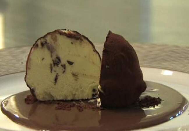 Dessert d'Éric Fréchon : Truffe chocolat-menthe par Éric Fréchon