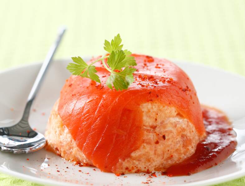 Mousse de saumon et coulis de tomate