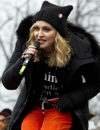 Look Madonna : la parka de militante