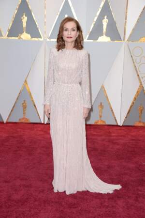 Oscars 2017 : Isabelle Huppert en robe Armani Privé