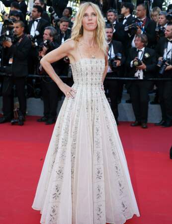 Sandrine Kiberlain en robe blanche Dior 