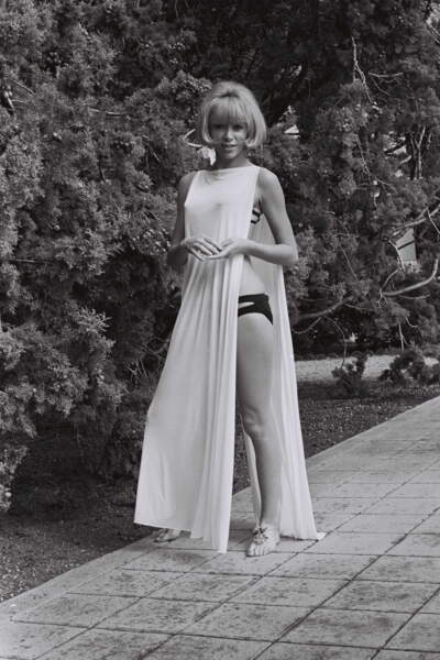 Photo Dédicacée Mireille DARC - Autographe Signé à La Main - Actrice Française