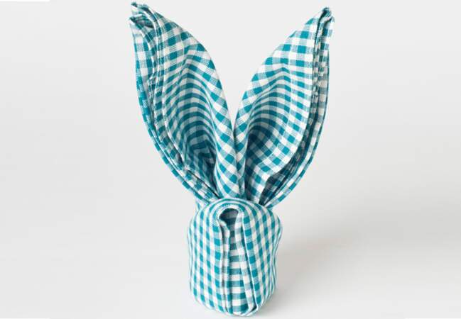 Pliage de serviette en forme de petit lapin