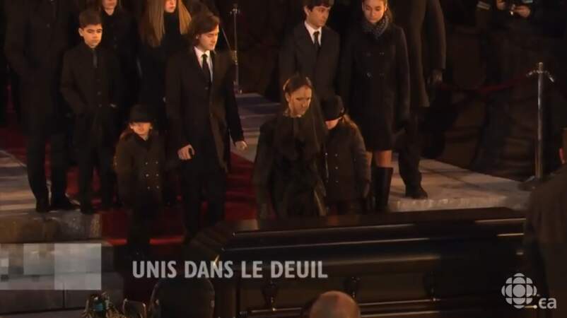 Céline Dion, entourée de ses trois enfants