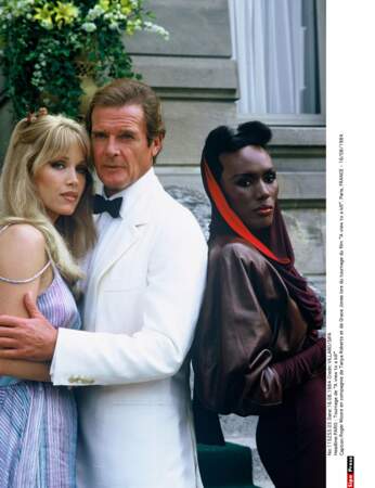 "Dangereusement vôtre", son dernier rôle de 007, aux côtés de Tanya Roberts et Grace Jones