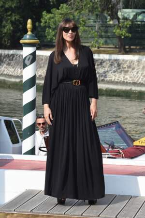 Monica Bellucci à Venise : elle ose la transparence et dévoile ses dessous sexy !