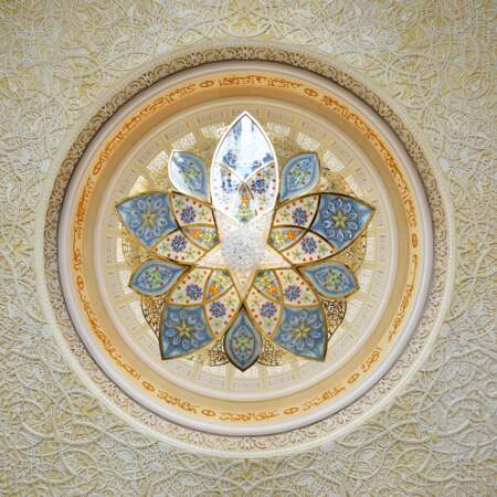 Mosquée Sheikh Zayed, chandelier