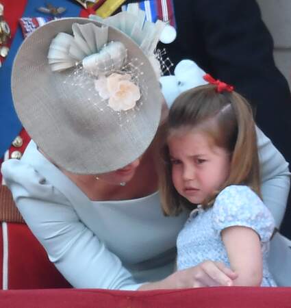 Kate Middleton tente d'expliquer à sa fille pourquoi elle est tombée