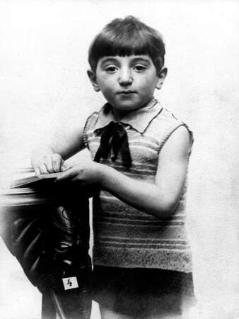 Petit garçon sage, en 1930