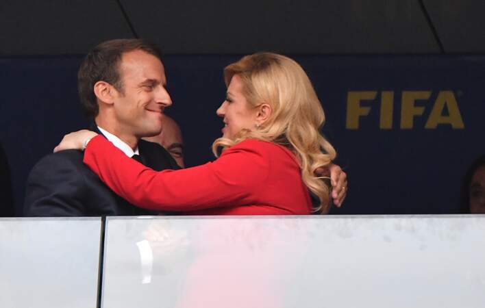 Emmanuel Macron et Kolinda Grabar-Kitarović, les chefs d'Etat des équipes de foot en finale 