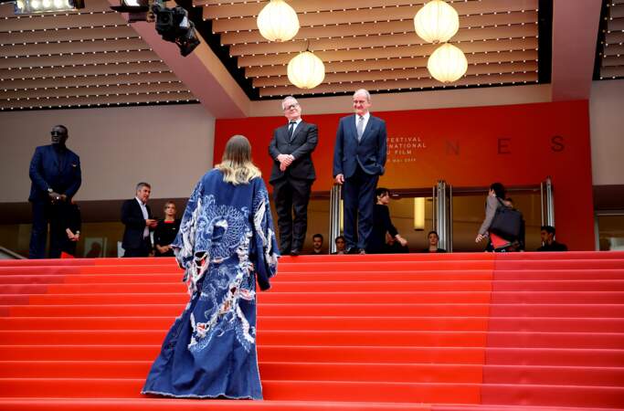 Micro short et crop top : le look improbable (mais canon) de Marion Cotillard à Cannes 