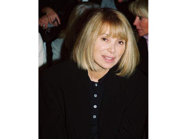 En 2000, à 62 ans, elle assiste au défilé Dior