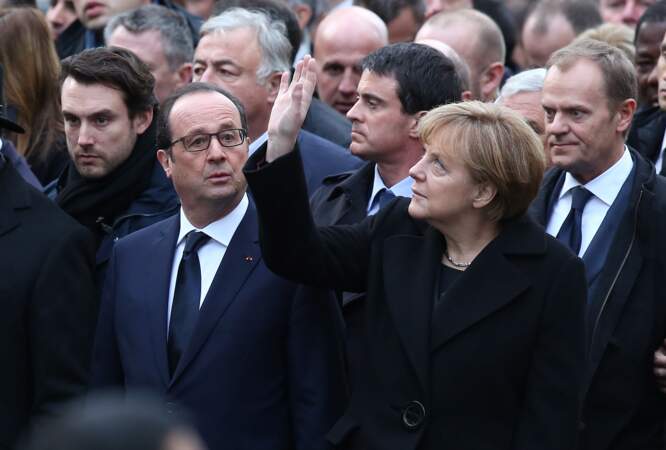 Angela Merkel, François Hollande et son très beau garde du corps à Paris, le 11 janvier 2015