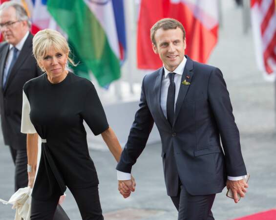 Le couple Macron, toujours uni