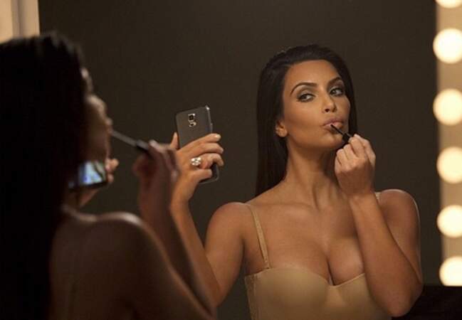 Kim Kardashian : pour ses milliards de selfies