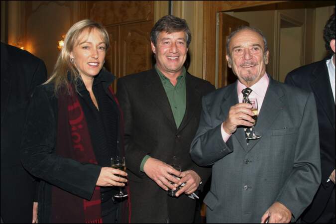 Patrick Sabatier, sa femme Isabelle et Jean-Marc Thibault à la soirée du prix Goscinny en 2003.