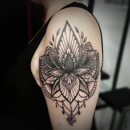Le tatouage lotus