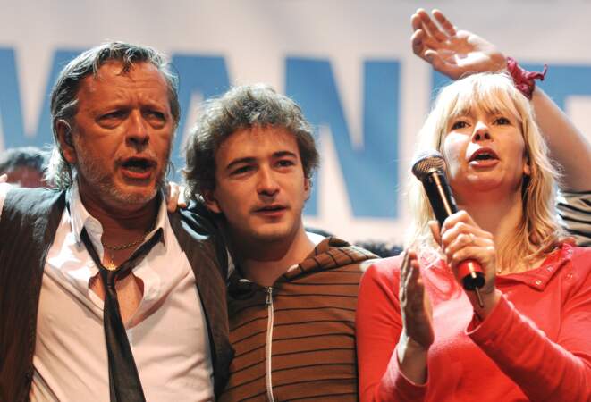 ...lors du concert en soutien à Ingrid Betancourt en 2007 avec Renan Luce et Romane Serda...
