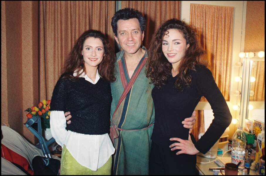 Claire Keim et Bernard Giraudeau à la première de la pièce "Le libertin" au théâtre Montparnasse à Paris en 1997.