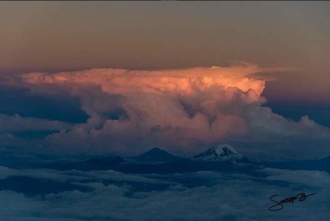 Menace sur le volcan équatorien Chimborazo, qui culmine à plus de 6 263 mètres
