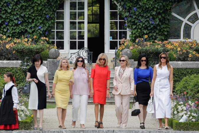 Brigitte Macron et les conjointes des dirigeants internationaux du G7