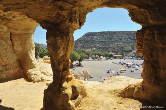 Plage de Matala et ses grottes